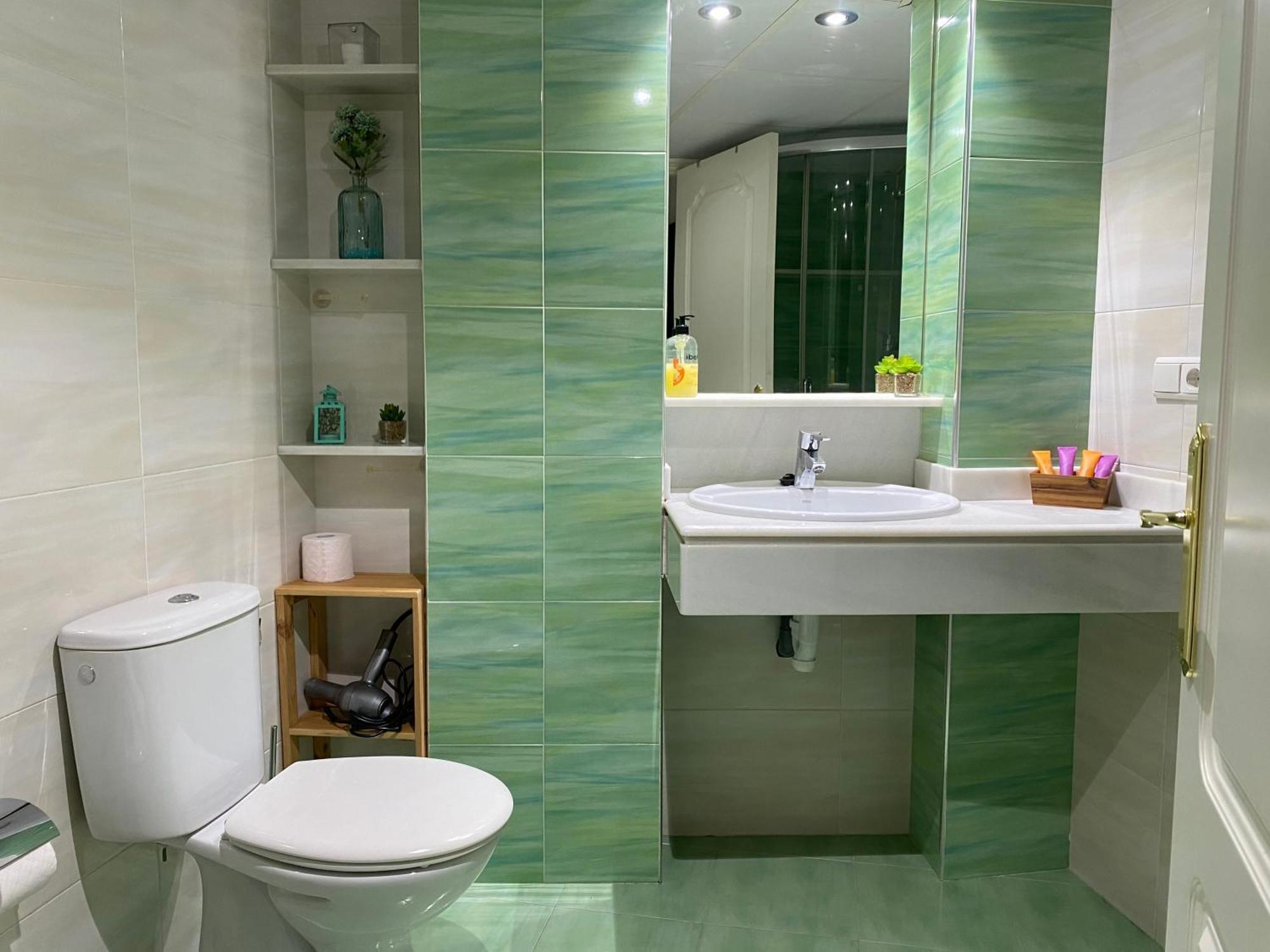 Enmitatiko Alcazar Viejo Apartment Кордоба Екстериор снимка